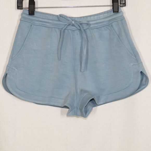 Halara Light Blue Soft Stretchy Curved Hem Side Pocket Shorts Size XS - Picture 1 of 4